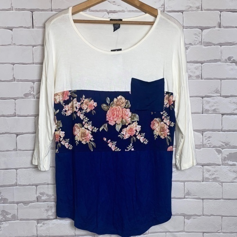 Rue 21 top - color block floral - small - NWT